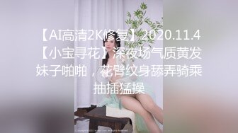 “多久没肏你了？一个月”对话刺激⚫️身材颜值还可以的少妇偸情胖男还露脸玩自拍，骚婊尖叫老公