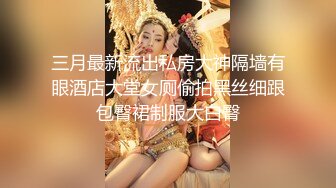 端庄长发女神，露脸抚摸外阴，渴望哥哥舔逼，掰开蝴蝶逼露出粉穴