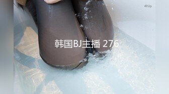 9-19-张辽寻花约啪长发大眼睛妹子，床上换好黑丝撅着屁股等着操