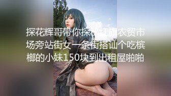 商场白色隔板全景后拍多位美女尿尿1 (3)