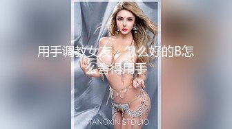 颜值不错的小少妇露脸精彩大秀直播，听狼友指挥脱光玩弄假鸡巴抽插骚穴呻吟，揉奶玩逼展示特写淫声荡语不断