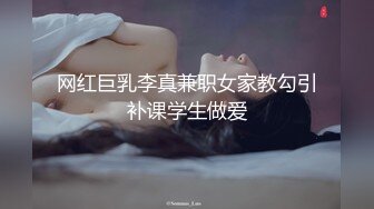  喜欢吃JB吗冷艳美女大屌狂吃，娇喘呻吟非常享受，你逼逼好多水好湿