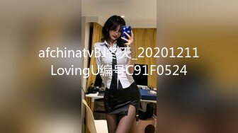 【新片速遞】 2022-6-24【老马车行】酒店约操人妻骚女，伸进内裤摸逼，扶着大屁股后入，骑乘猛坐爽翻