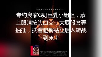 牛仔裤外围妹撩起衣服舔奶浴室揉奶镜头前蹲着口交活不错抽插猛操