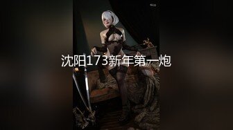 游泳馆女士淋浴间内部真实偸拍 飞机场PK大屁股快要坐到镜头上了